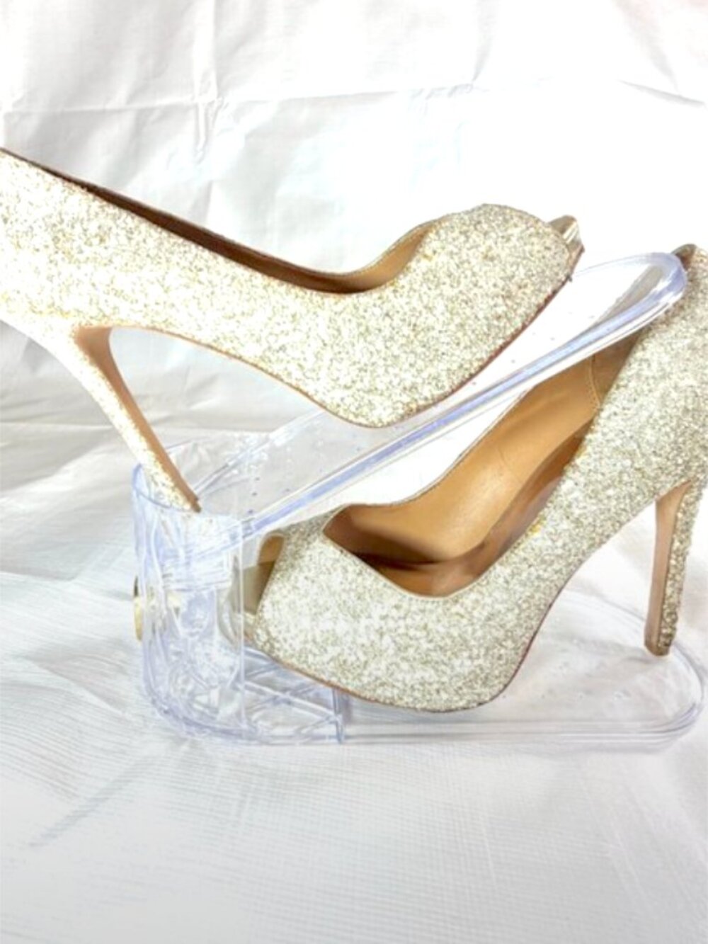 Badgley Mischka "Kassidy/Kassidy II" Silver Glitter Peep-Toe Pumps - Size 8-1/2 - Picture 3 of 8
